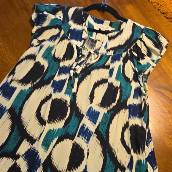 Stylish Blues,  Black Patterned Women's Top From Molly Bracken - Picture 1 of 4